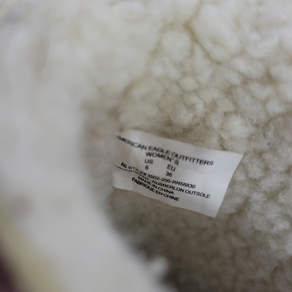 American Eagle Boots. Size 6 - Picture 6 of 6